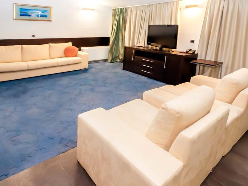 Hotel Mirta Božava Esterno foto